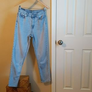 American Eagle Mom Jeans, Size 4 Long